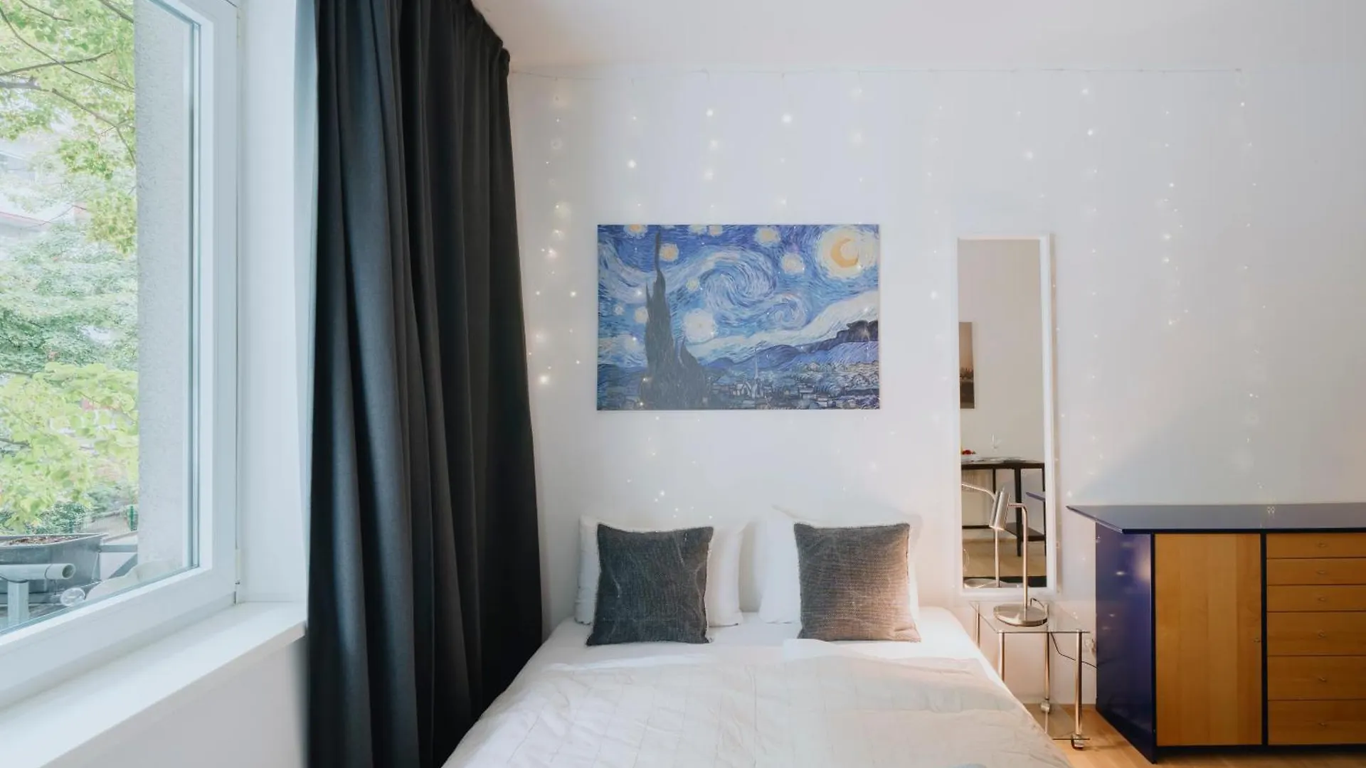 Lovely Apartment With Balcony - Cozy , Near Kadewe & Kurfuerstendamm ベルリン