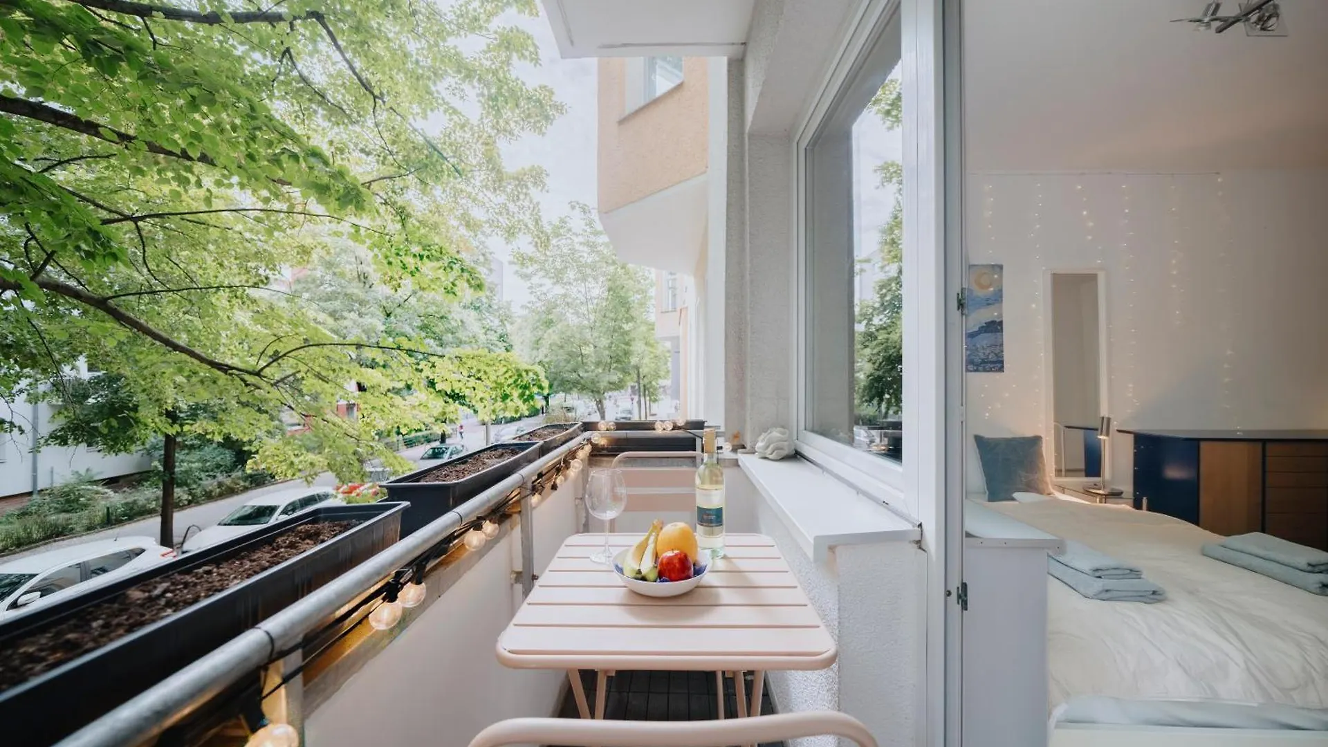 Lovely Apartment With Balcony - Cozy , Near Kadewe & Kurfuerstendamm ベルリン