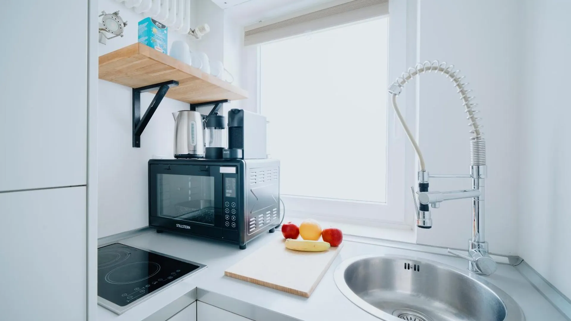 Lovely Apartment With Balcony - Cozy , Near Kadewe & Kurfuerstendamm ベルリン