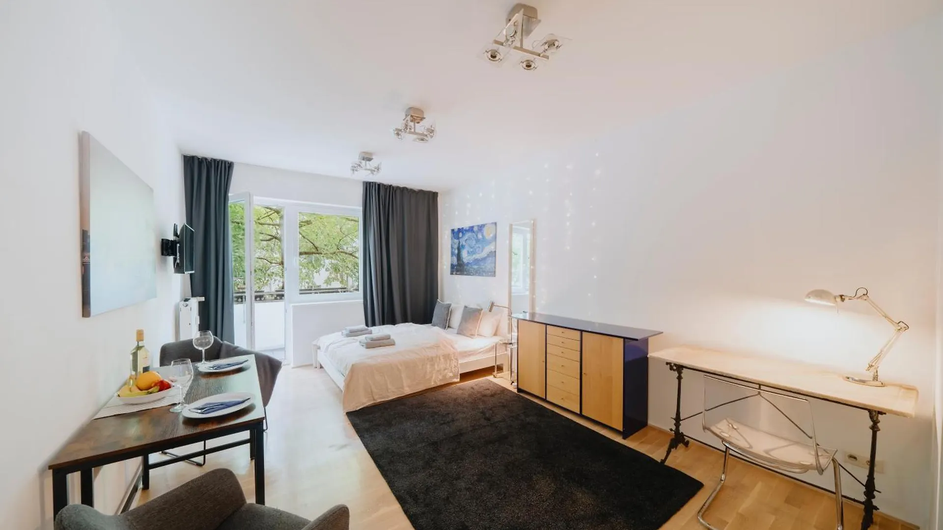 Lovely Apartment With Balcony - Cozy , Near Kadewe & Kurfuerstendamm Berlin